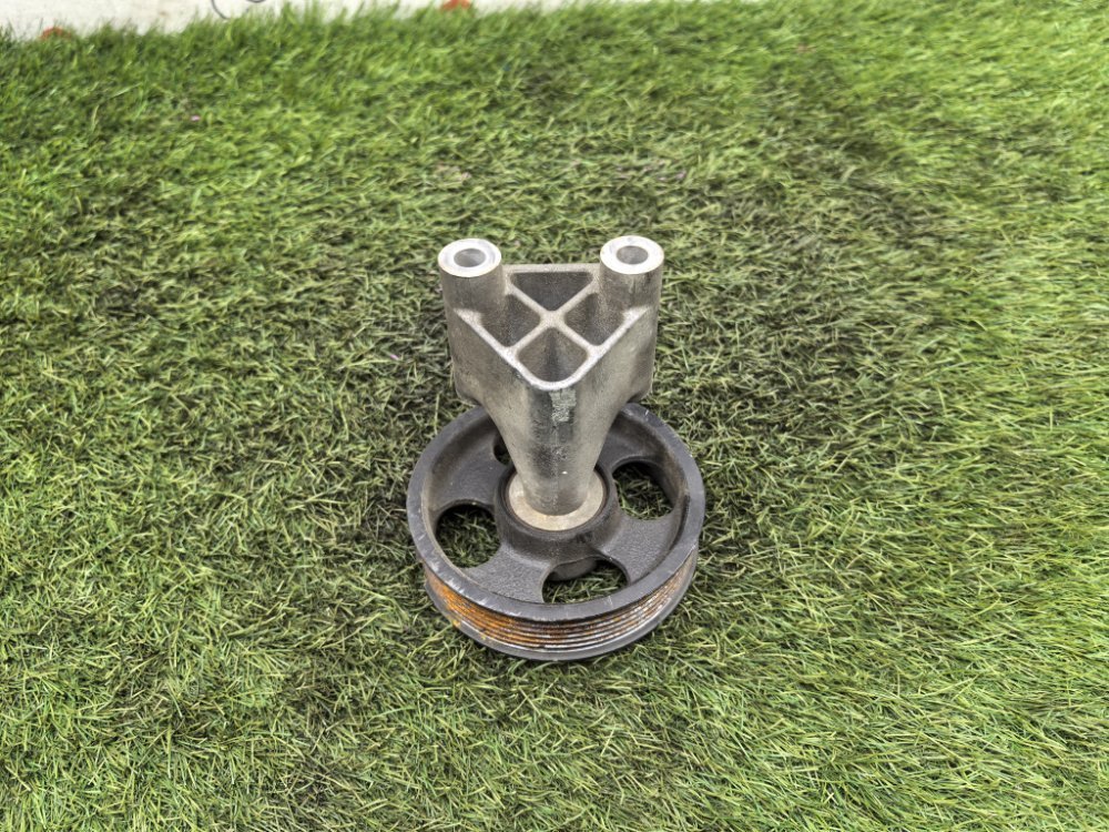 Ролик обводной навесного оборудования, 800 рублей, Красноярск