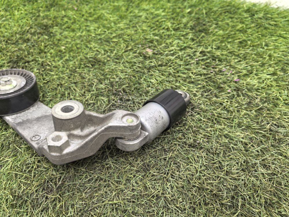 натяжной ролик, 3000 рублей, Красноярск