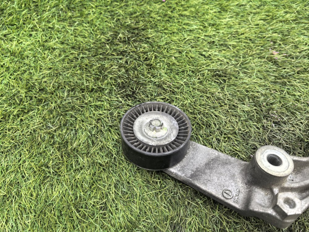 натяжной ролик, 3000 рублей, Красноярск