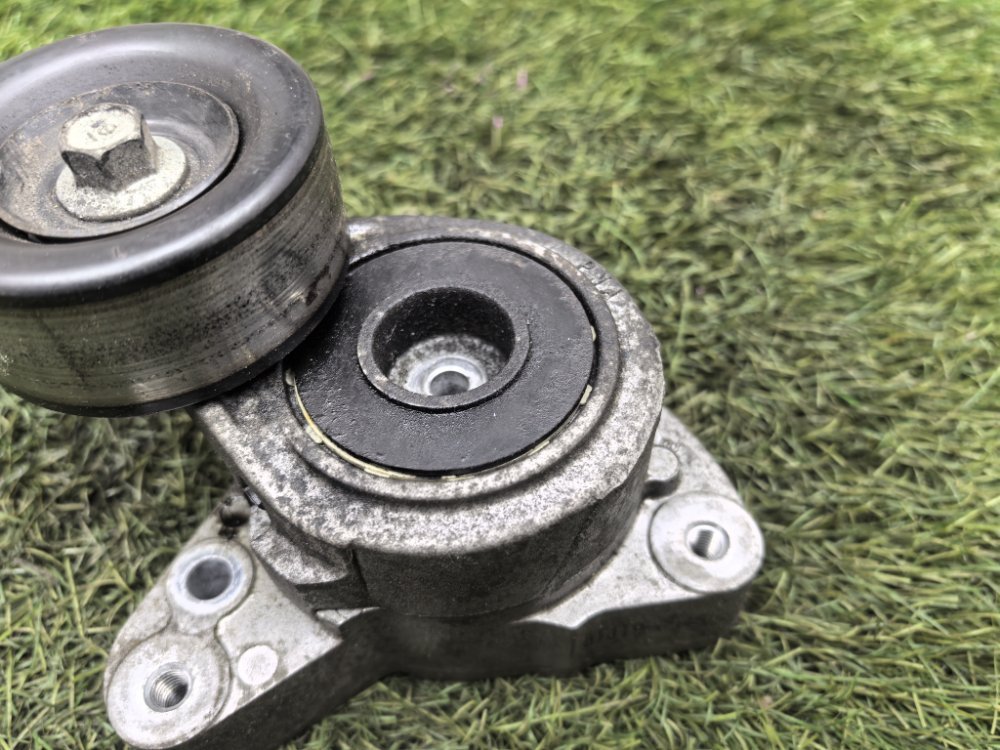 натяжной ролик, 3000 рублей, Красноярск