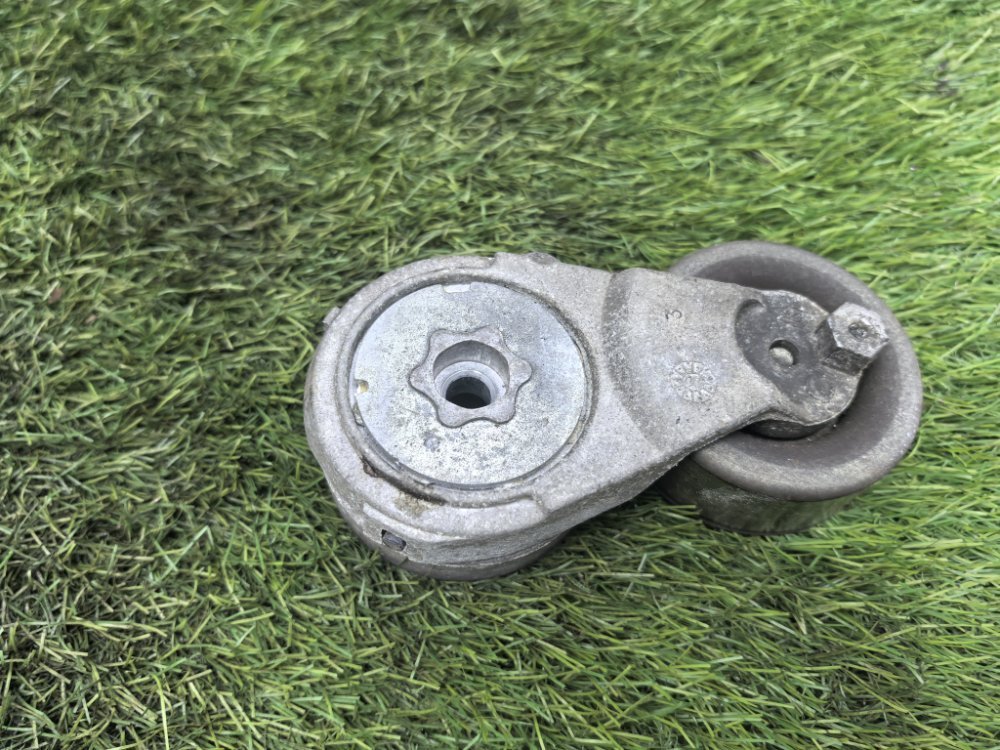 натяжной ролик, 1500 рублей, Красноярск