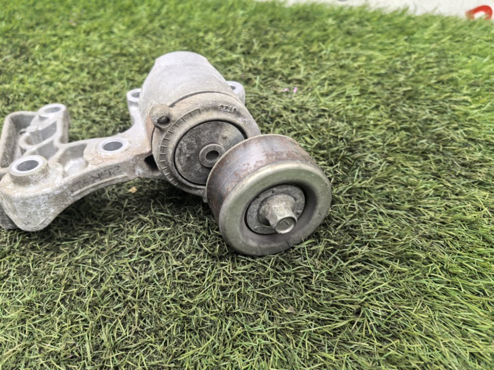 натяжной ролик, 4000 рублей, Красноярск