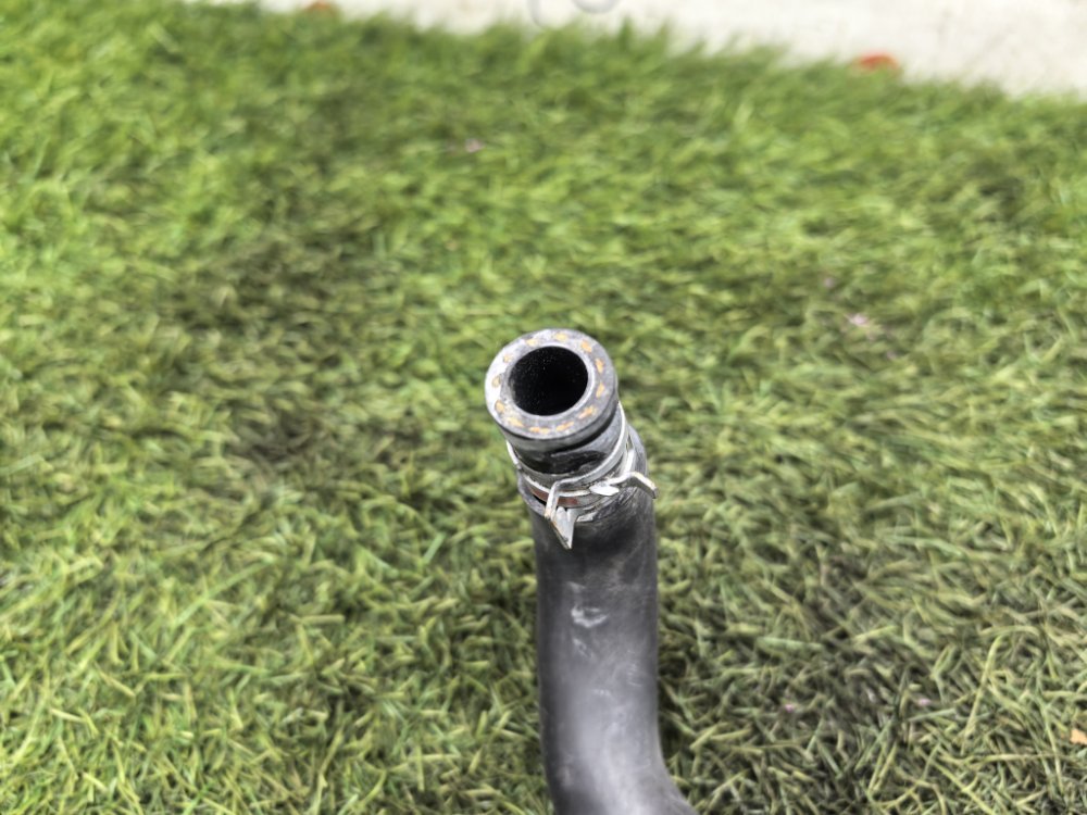 Патрубок системы охлаждения, 1500 рублей, Красноярск