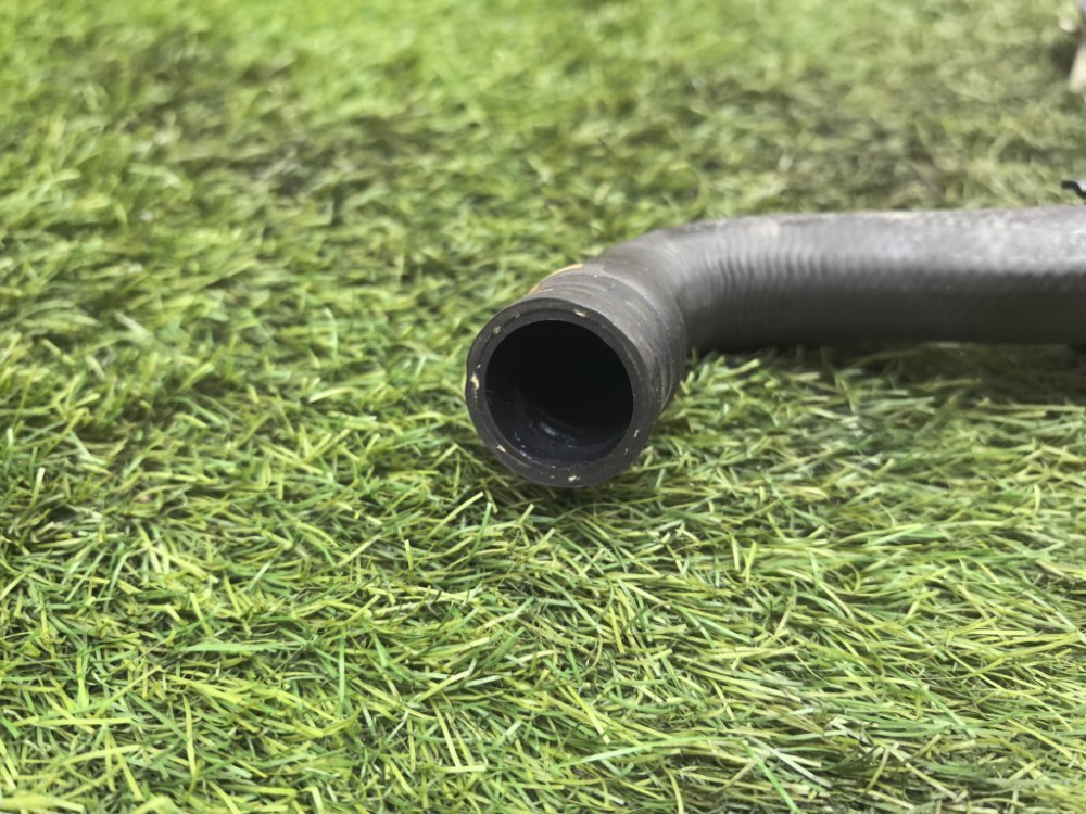 Патрубок системы охлаждения, 1000 рублей, Красноярск