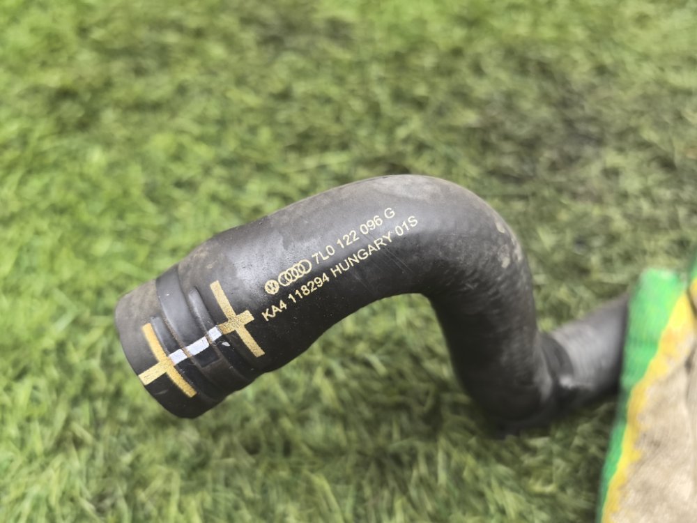 Патрубок системы охлаждения, 1000 рублей, Красноярск