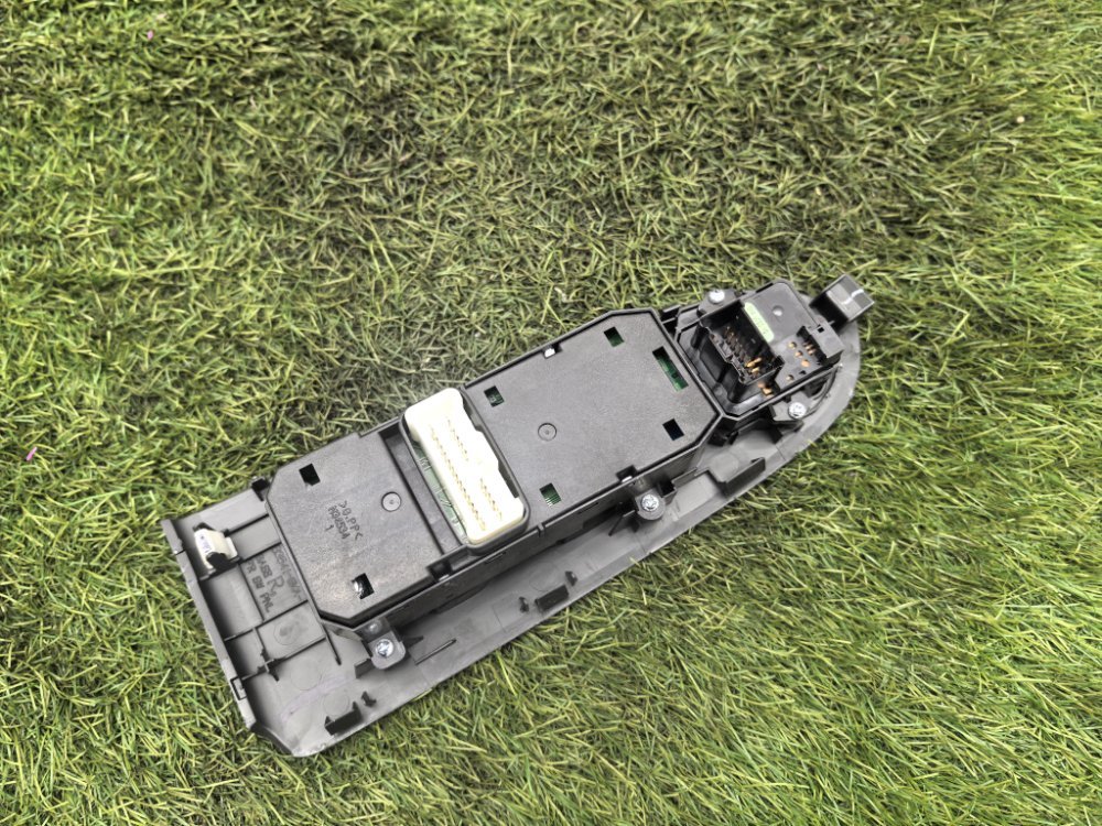 Блок управления стеклоподъемниками, 1500 рублей, Красноярск