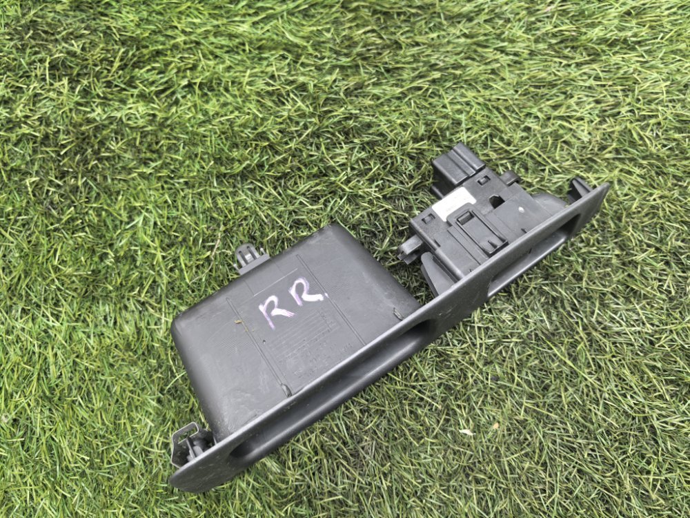 Блок управления стеклоподъемниками, 800 рублей, Красноярск