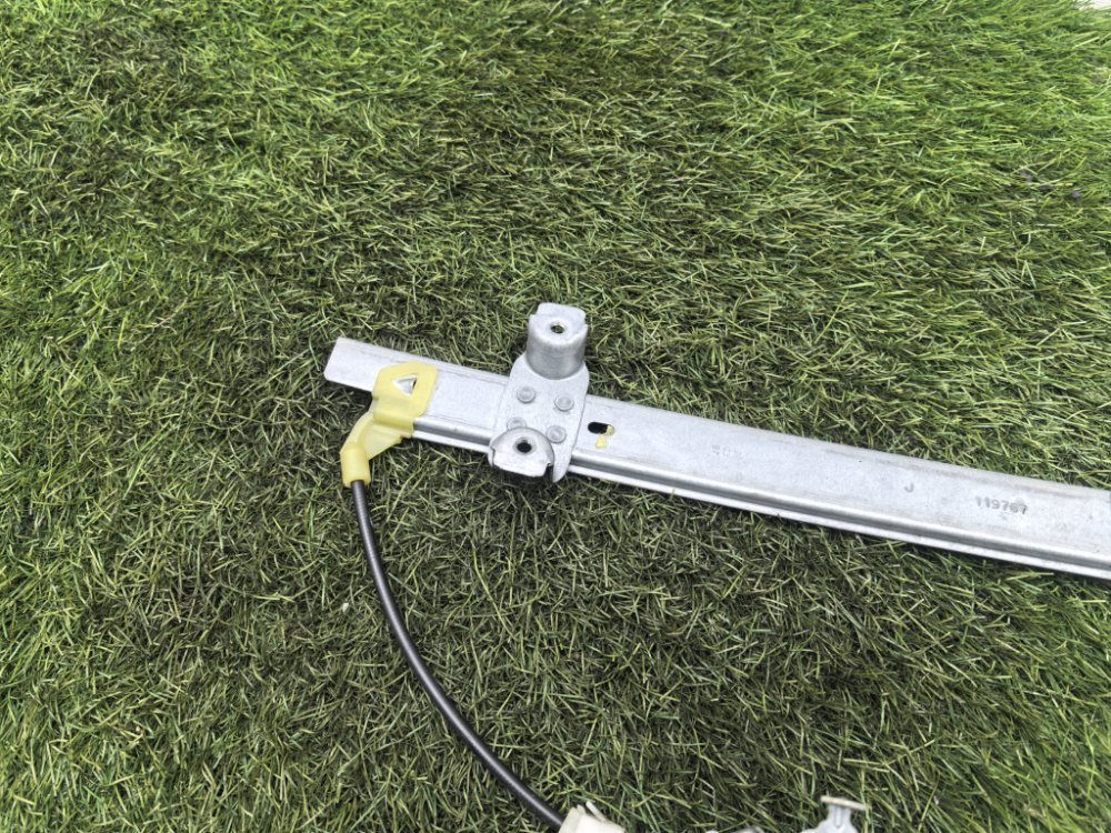 Стеклоподъемный механизм, 2000 рублей, Красноярск