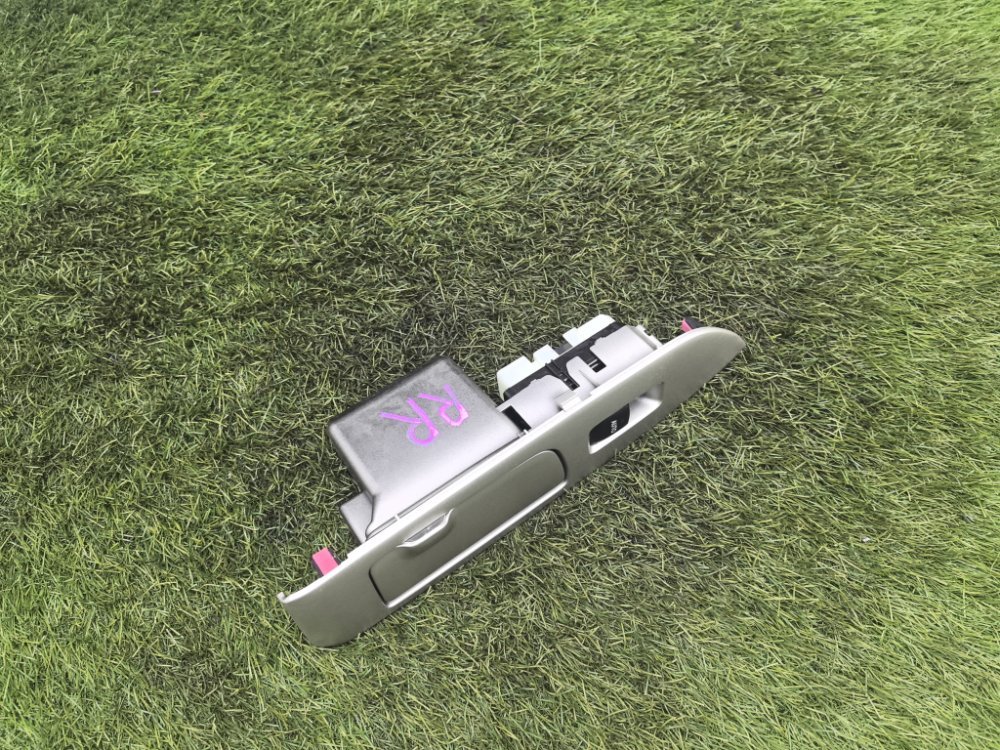 Блок управления стеклоподъемниками, 1100 рублей, Красноярск