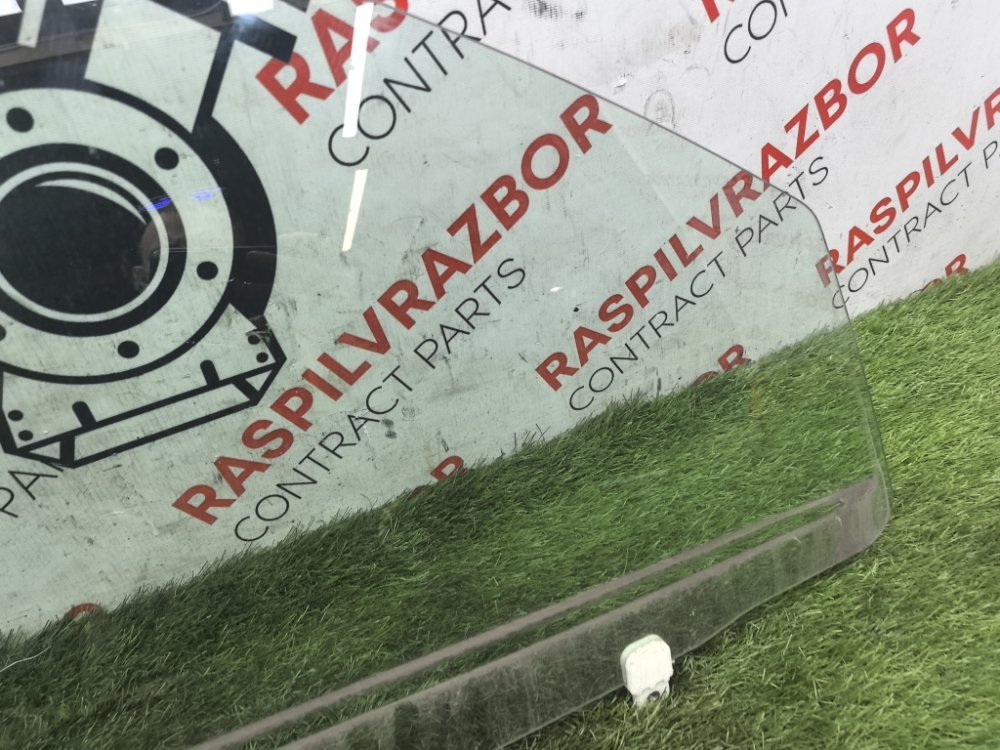 стекло боковое, 1500 рублей, Красноярск