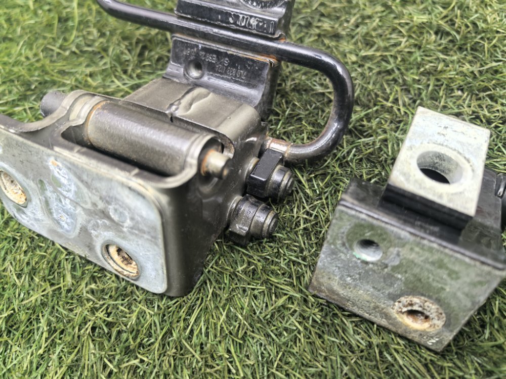 крепление двери, 1500 рублей, Красноярск