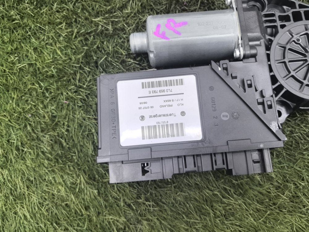 Мотор стеклоподъемника, 1500 рублей, Красноярск