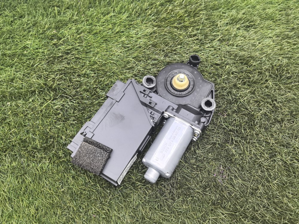 Мотор стеклоподъемника, 1500 рублей, Красноярск