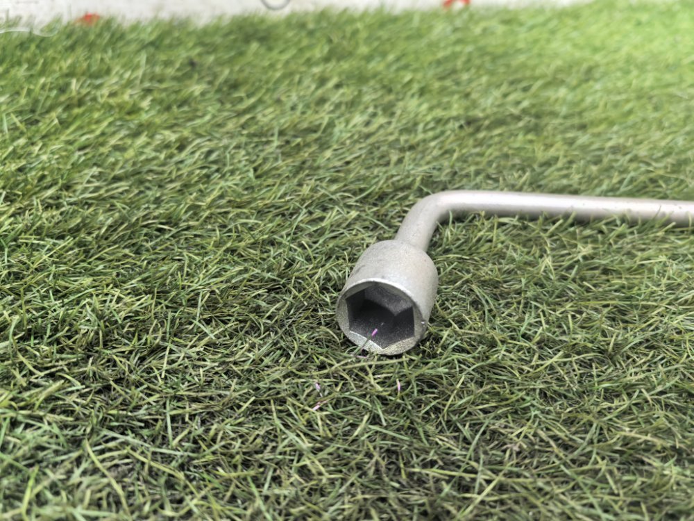 Ключ балонный, 600 рублей, Красноярск