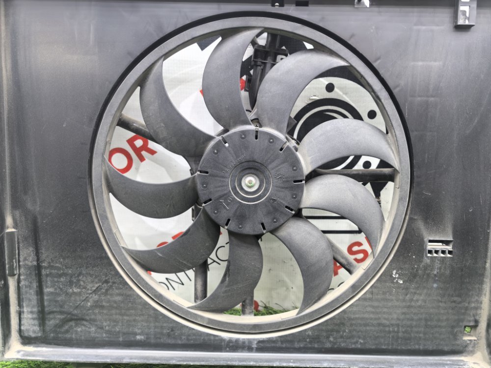 Диффузор радиатора, 9000 рублей, Красноярск