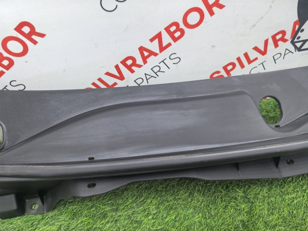 решетка, жабо под дворники, 1900 рублей, Красноярск