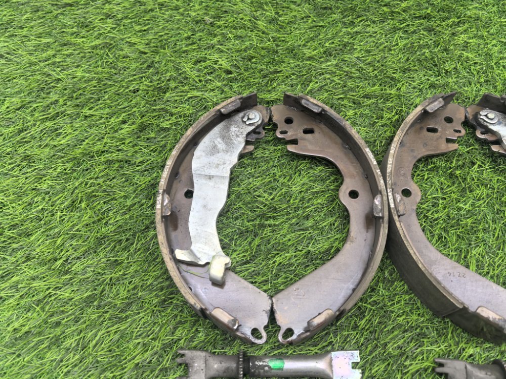 Колодки стояночного тормоза, 3000 рублей, Красноярск