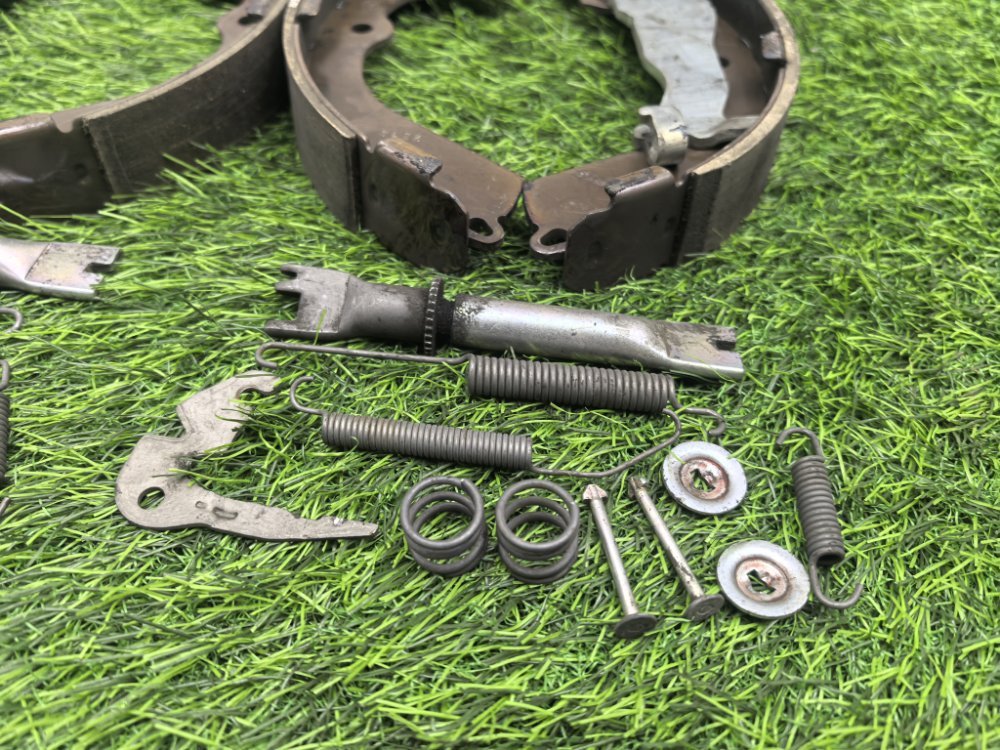 Колодки стояночного тормоза, 3000 рублей, Красноярск