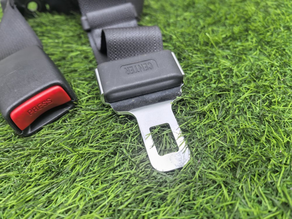 ремень безопасности центральный, 800 рублей, Красноярск