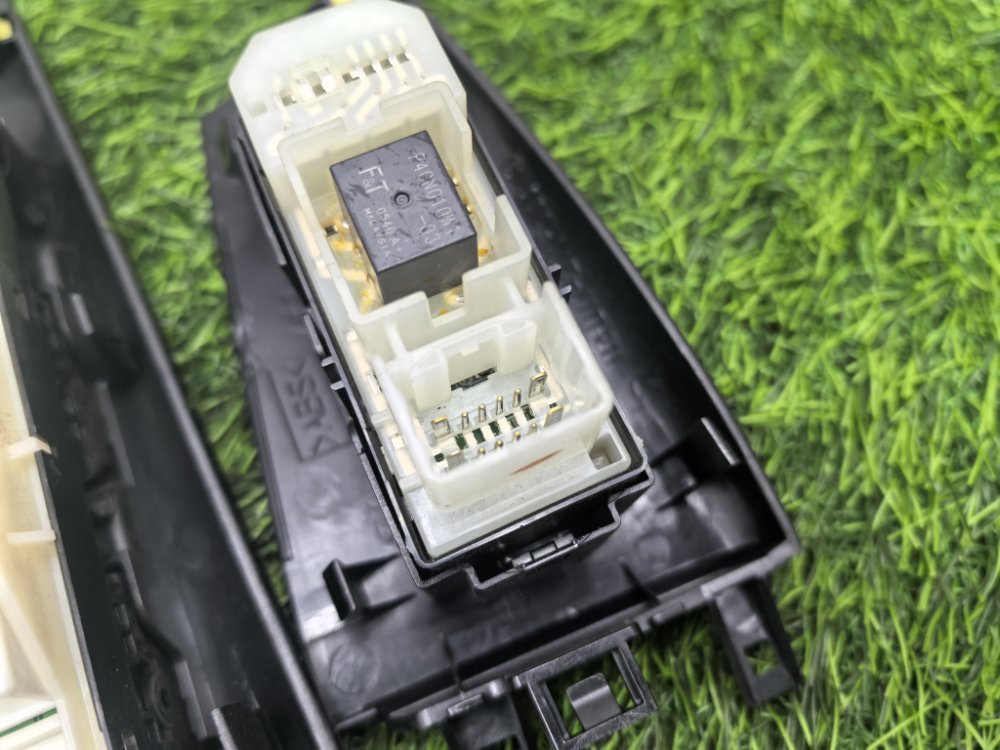 Блок управления стеклоподъемниками, 7000 рублей, Красноярск