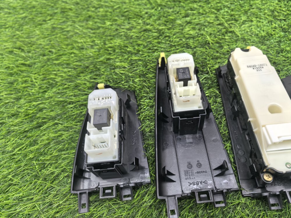 Блок управления стеклоподъемниками, 7000 рублей, Красноярск