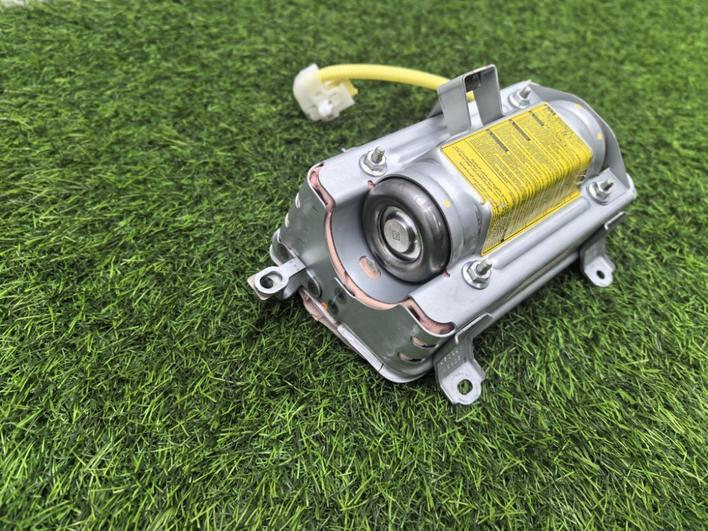 подушка безопасности панели приборов, 4000 рублей, Красноярск