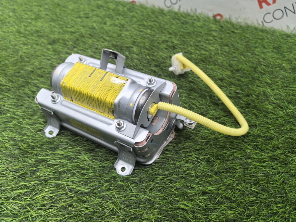 подушка безопасности панели приборов, 4000 рублей, Красноярск