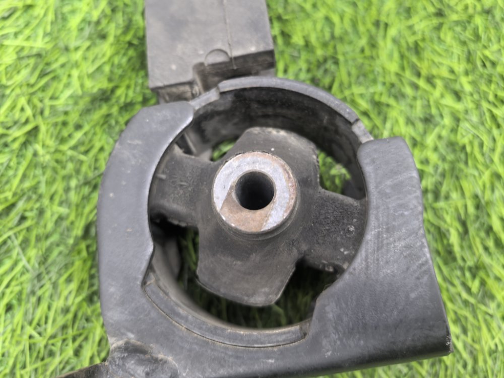 Подушка двигателя, 2000 рублей, Красноярск