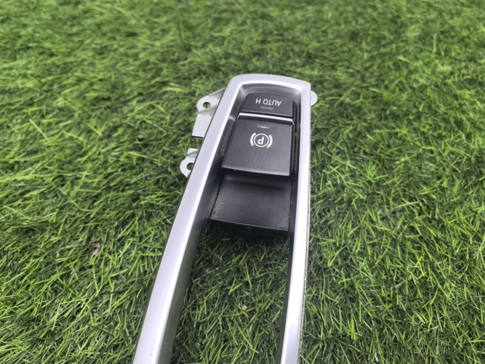 Кнопка стояночного тормоза, 2500 рублей, Красноярск