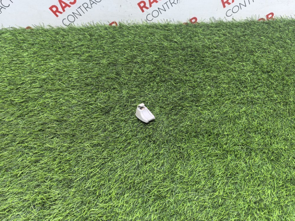 кронштейн козырька солнцезащитного, 600 рублей, Красноярск