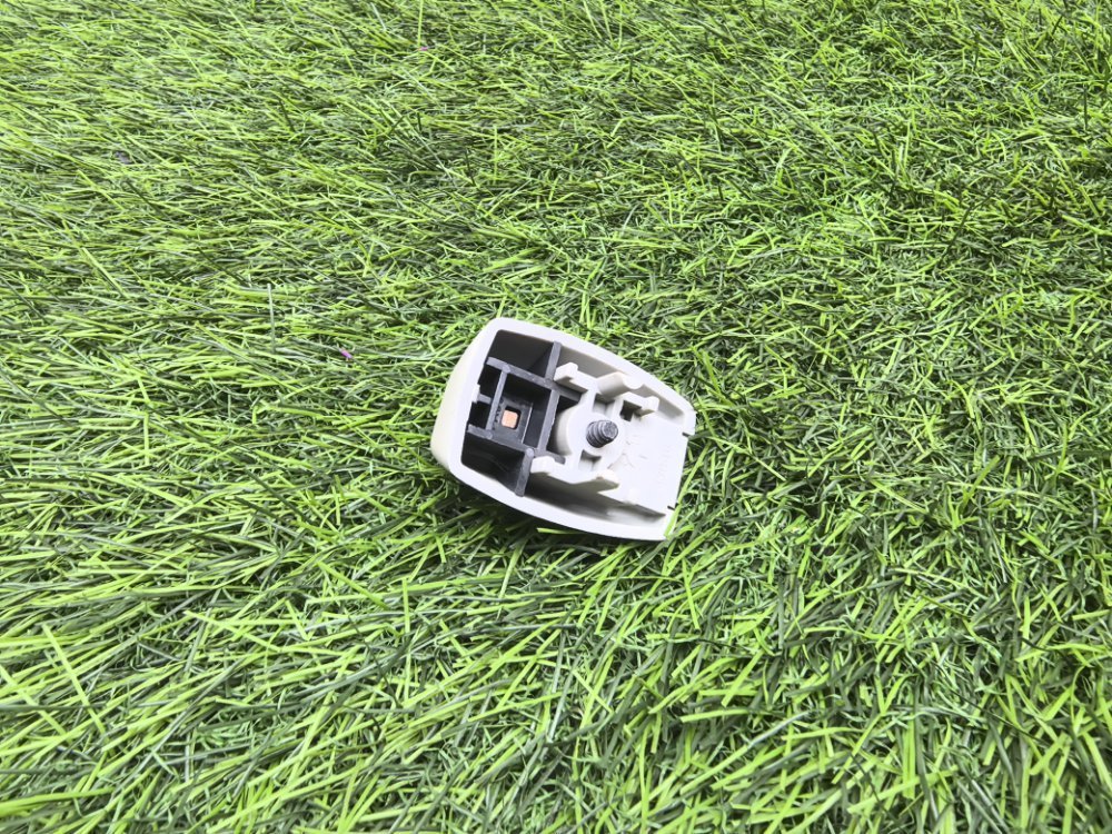 кронштейн козырька солнцезащитного, 600 рублей, Красноярск