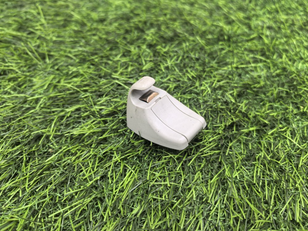 кронштейн козырька солнцезащитного, 600 рублей, Красноярск