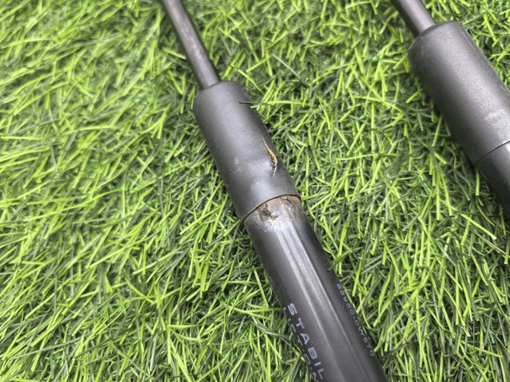 Амортизатор двери багажника, 2500 рублей, Красноярск