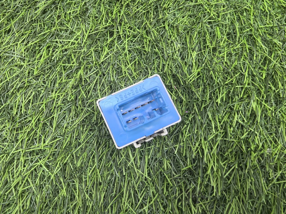 реле поворота, 1000 рублей, Красноярск