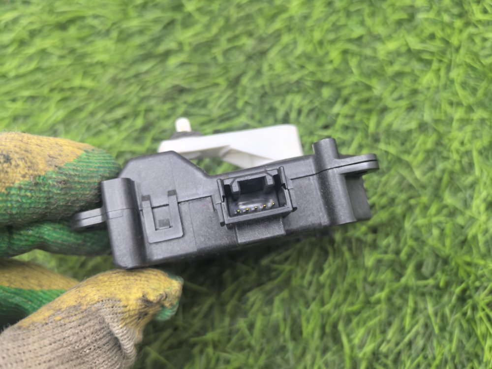 мотор заслонки печки, 1500 рублей, Красноярск