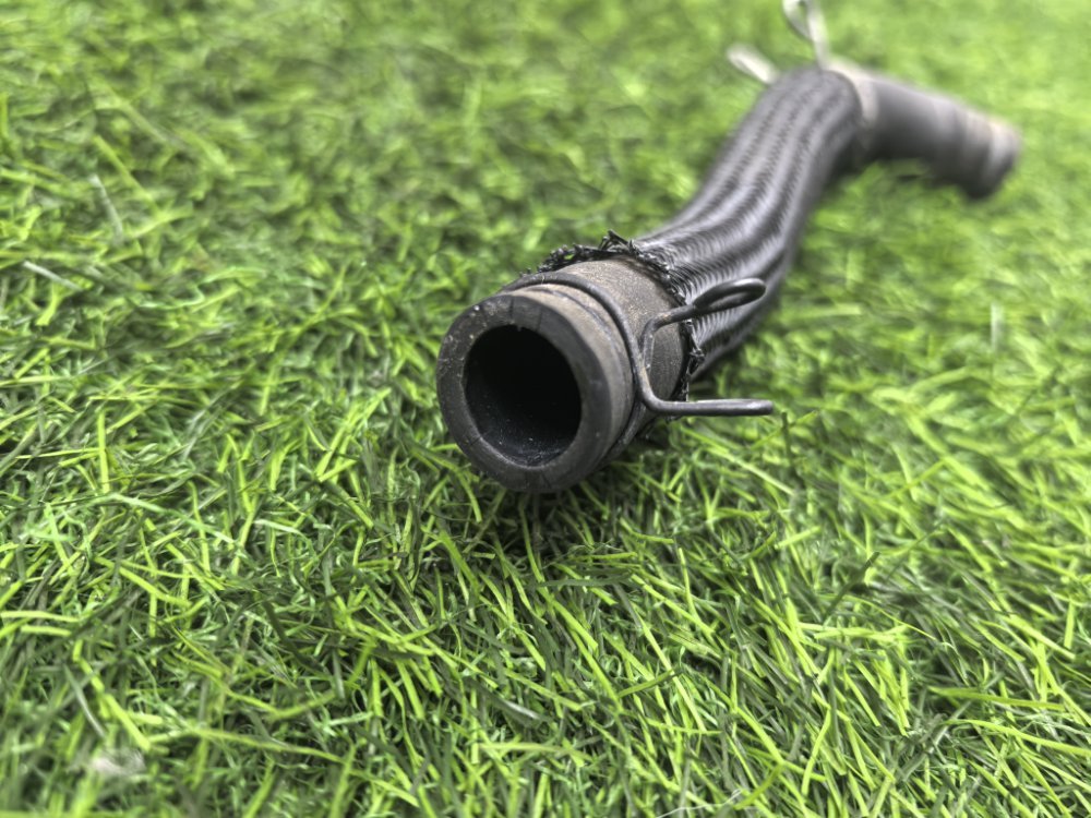 патрубок картерных газов, 800 рублей, Красноярск