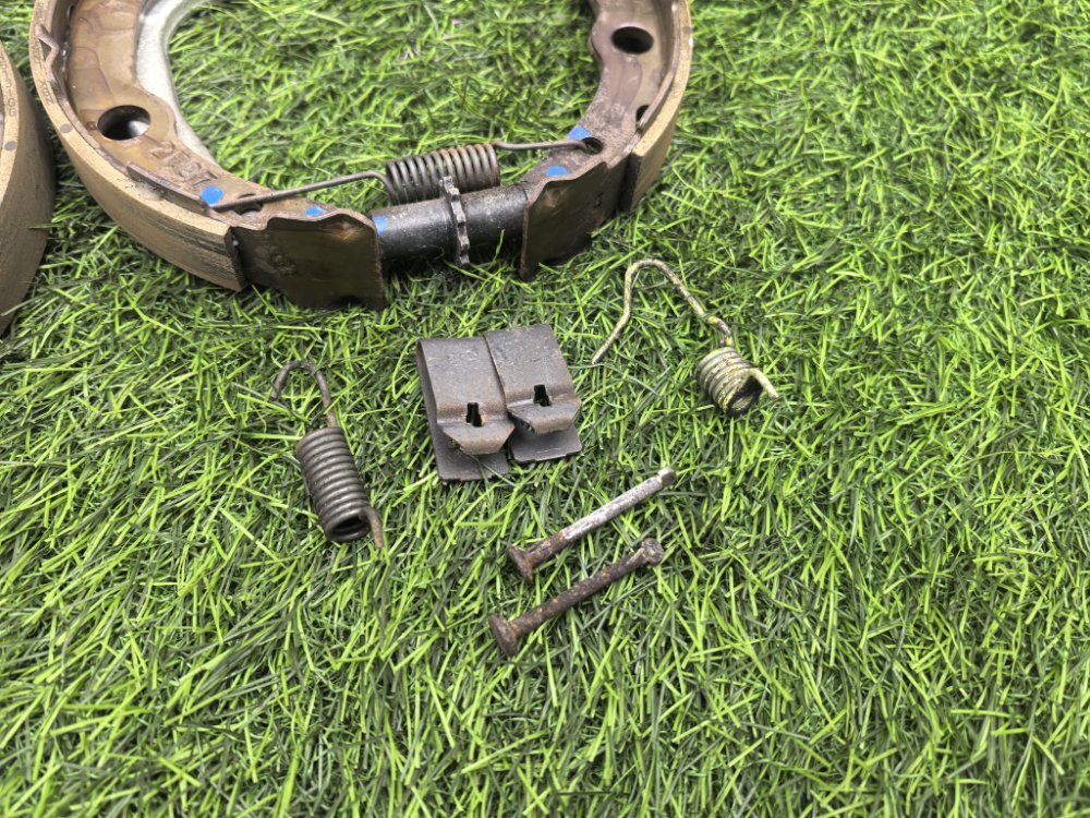 Колодки стояночного тормоза, 3000 рублей, Красноярск