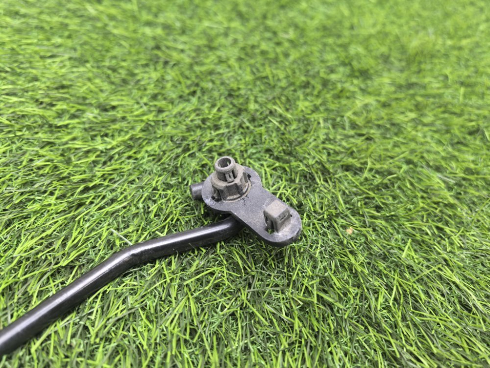 Упор капота, 1500 рублей, Красноярск