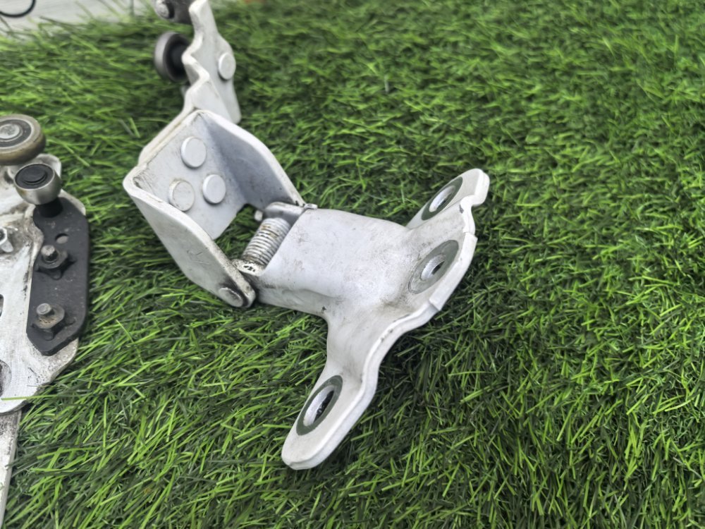 крепление двери, 4000 рублей, Красноярск