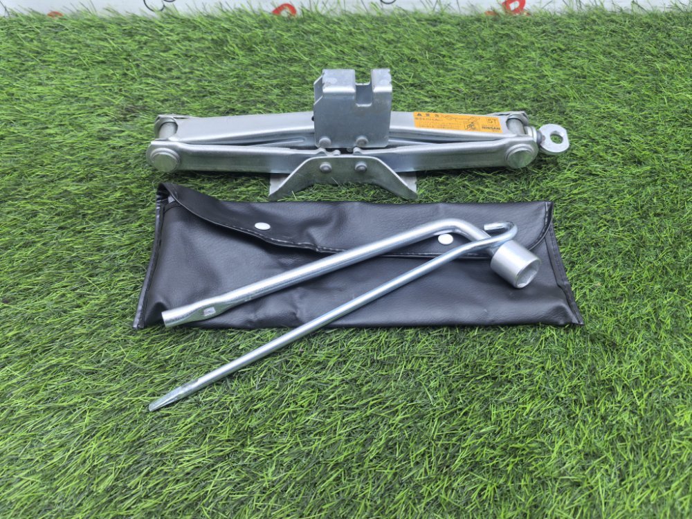 Домкрат, 6000 рублей, Красноярск