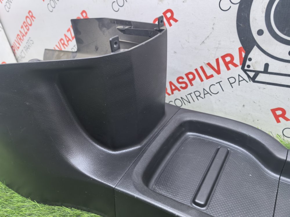 Консоль центральная, 2000 рублей, Красноярск