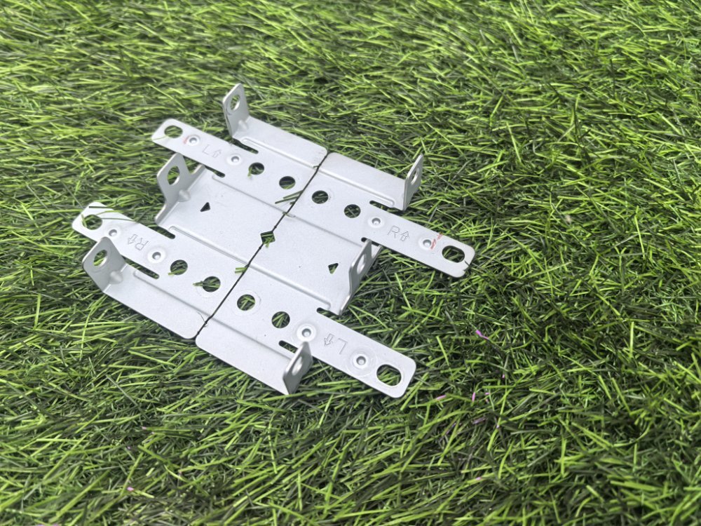 крепление магнитолы, 1000 рублей, Красноярск