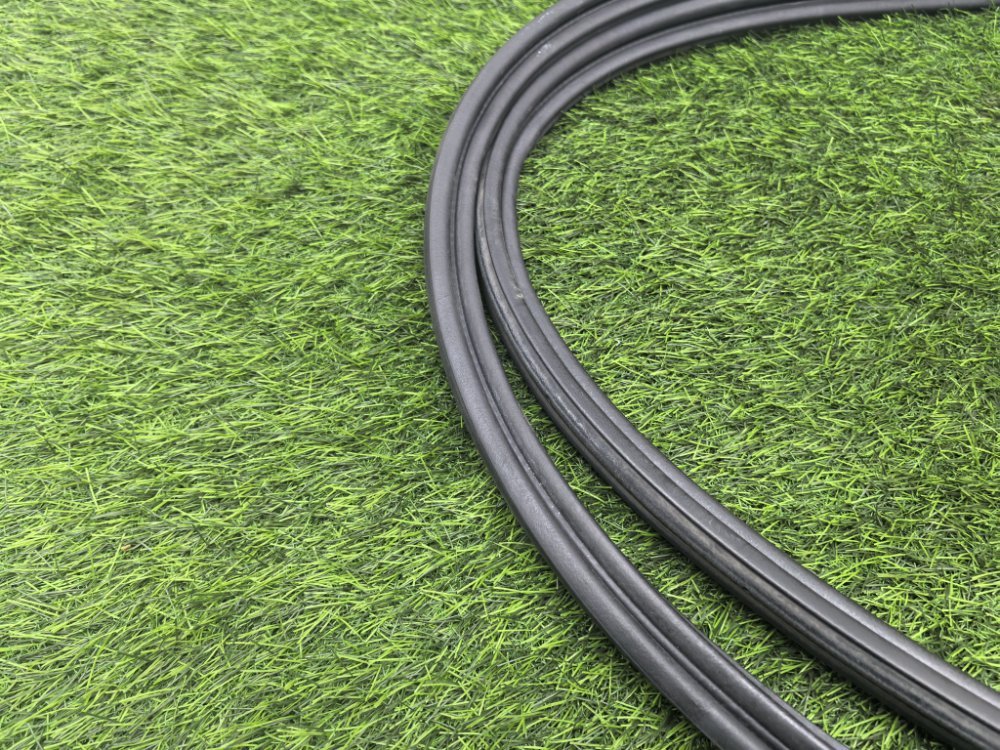 уплотнитель двери багажника, 4000 рублей, Красноярск