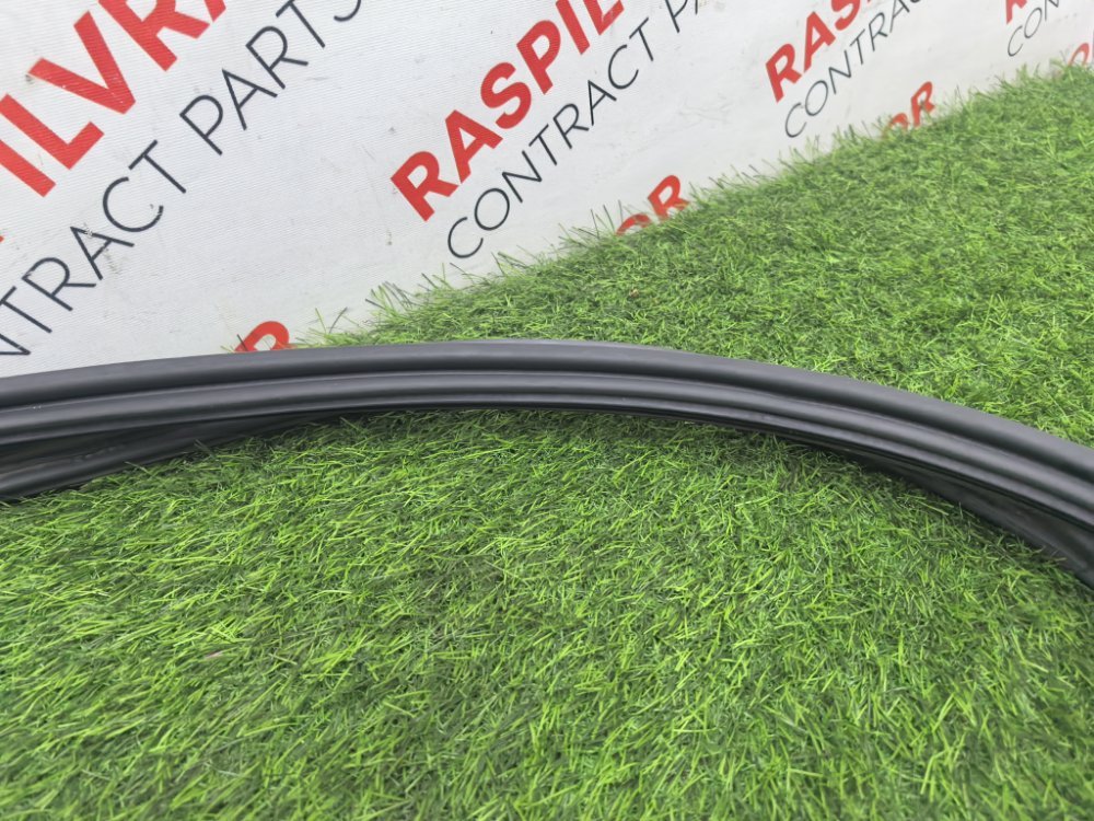 уплотнитель двери багажника, 4000 рублей, Красноярск