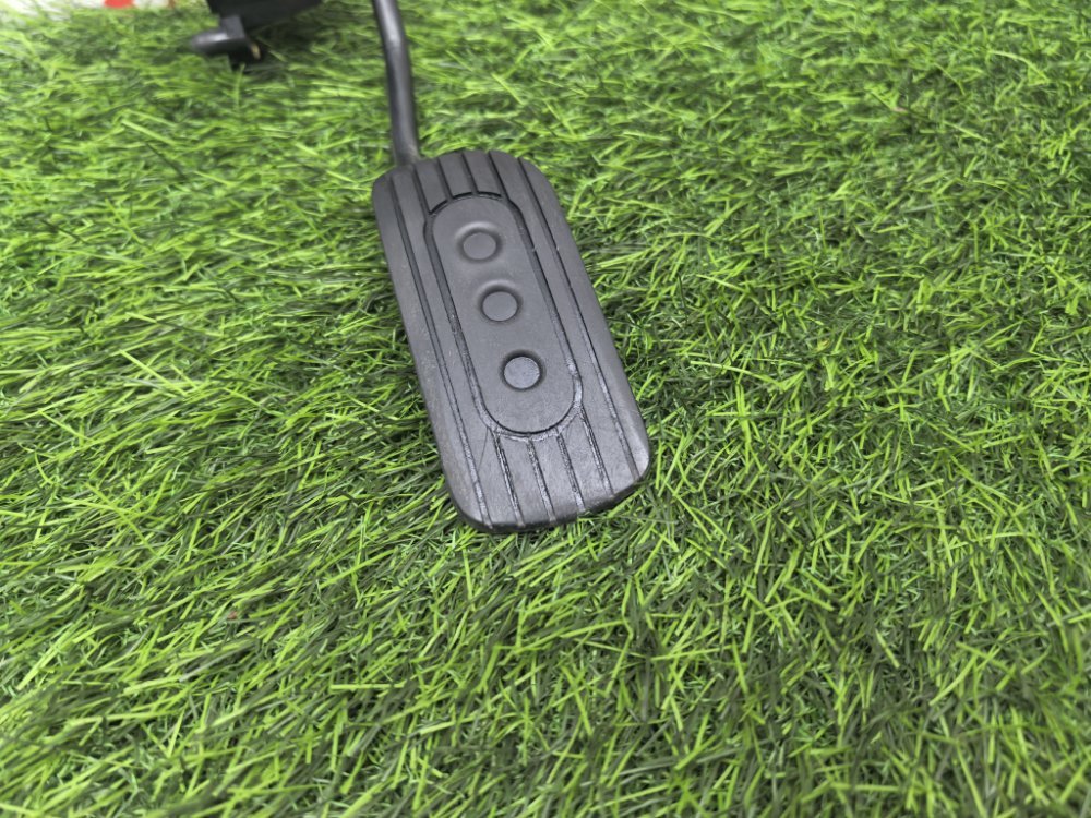 Педаль газа, 2000 рублей, Красноярск