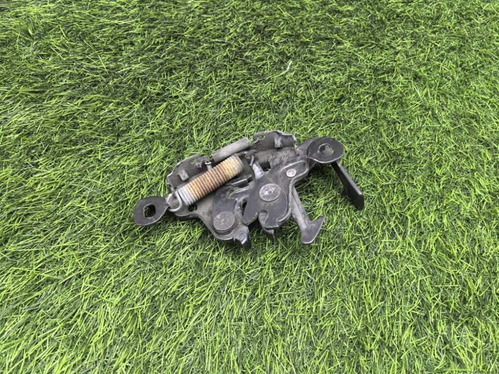 Замок капота, 1000 рублей, Красноярск