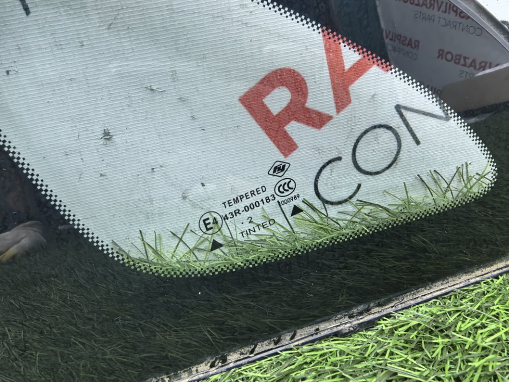 стекло боковое, 3000 рублей, Красноярск