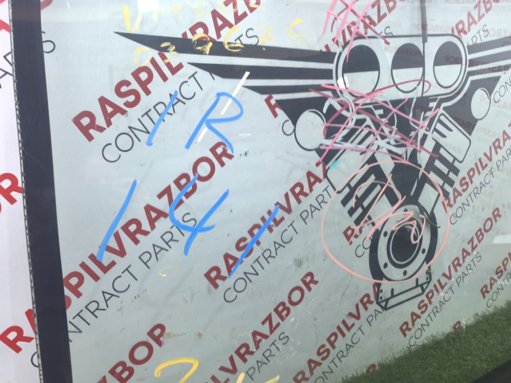 Стекло лобовое, 15000 рублей, Красноярск