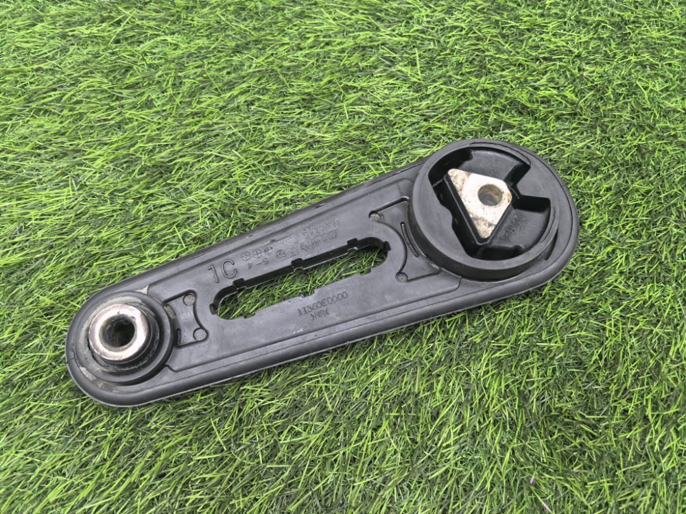 Подушка двигателя, 2000 рублей, Красноярск