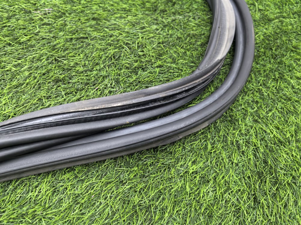 уплотнитель багажника, 2000 рублей, Красноярск